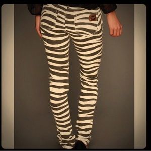 Michael Korda zebra stripped skinny jeans